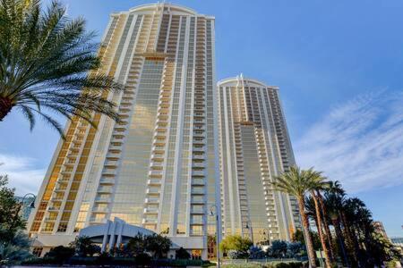 Mgm Signature-15-717 F1 Track & Strip View Balcony Las Vegas Bagian luar foto