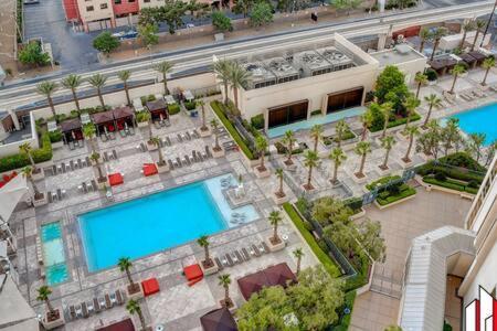 Mgm Signature-15-717 F1 Track & Strip View Balcony Las Vegas Bagian luar foto